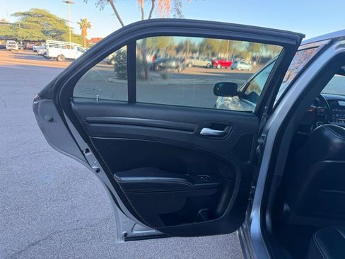 Used 2014 Chrysler 300 S w/ Luxury Group image 24