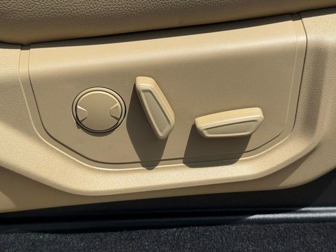 Used 2021 Ford F250 Lariat w/ Lariat Value Package image 23