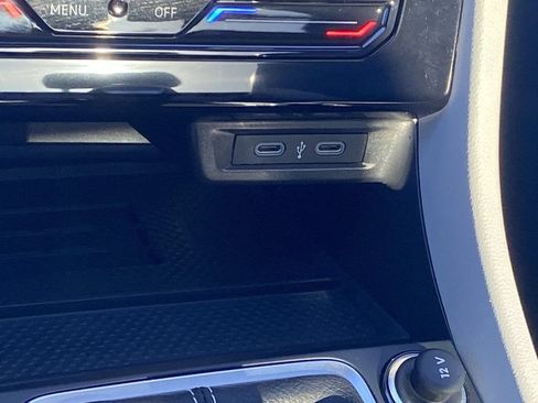 New 2026 Volkswagen Jetta SE FWD image 25