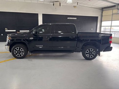 Used 2020 Toyota Tundra SR5 w/ TRD Off-Road Package image 5