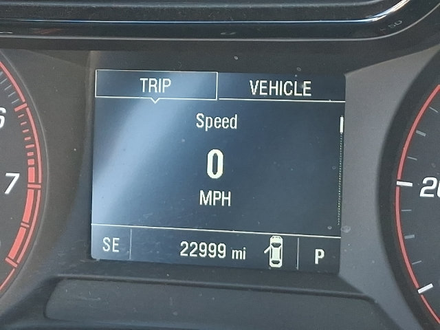 Used 2024 Chevrolet Trax RS w/ Driver Confidence Package FWD image 6