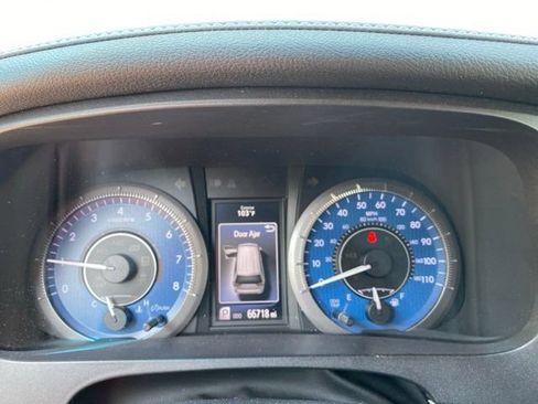 Used 2017 Toyota Sienna XLE w/ XLE Navigation Package AWD/4WD image 18