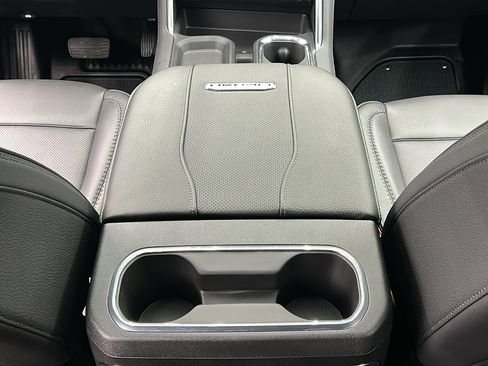 Used 2025 GMC Sierra 3500 Denali image 38