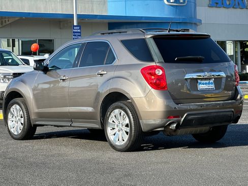 Used 2010 Chevrolet Equinox LT w/ Cargo Management Package FWD image 3