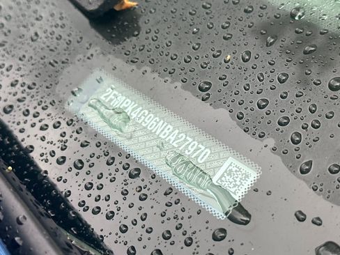 Certified 2022 Ford Edge SE image 11