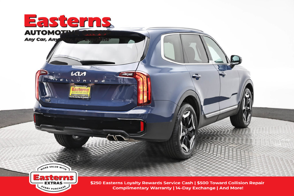 Used 2025 Kia Telluride S FWD image 7