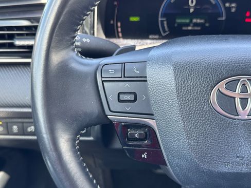 Used 2025 Toyota Camry SE FWD image 22