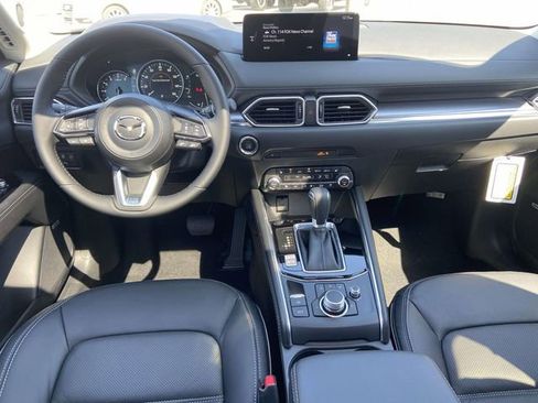 New 2025 MAZDA CX-5 AWD 2.5 S w/ Premium Plus Pkg image 4
