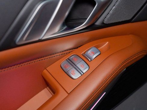 Used 2023 BMW X7 M60i image 26