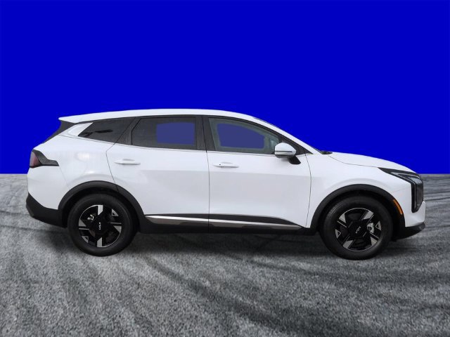 Used 2026 Kia Sportage LX w/ LX Convenience Package FWD image 3
