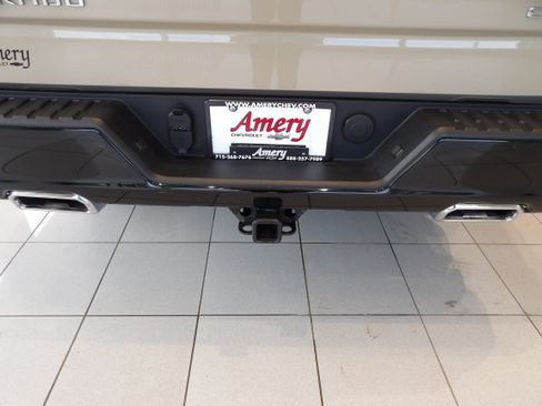 Used 2023 Chevrolet Silverado 1500 Custom Trail Boss w/ LPO, Dark Essentials Package image 16