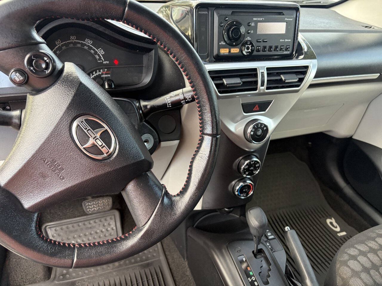 Used 2012 Scion iQ w/ Rear Speaker Pkg FWD image 11
