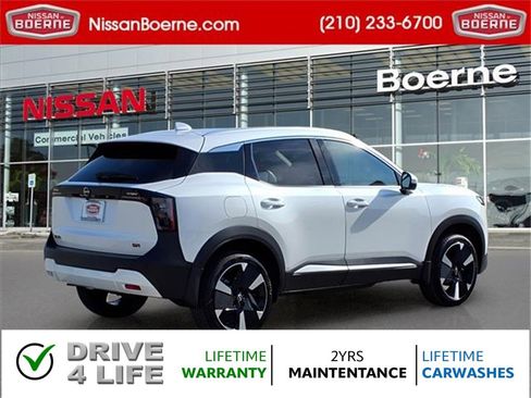 Used 2025 Nissan Kicks SR image 7