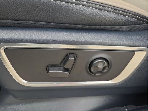 Used 2023 RAM 1500 Limited AWD/4WD image 15