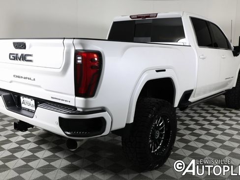 Used 2024 GMC Sierra 2500 Denali Ultimate image 5