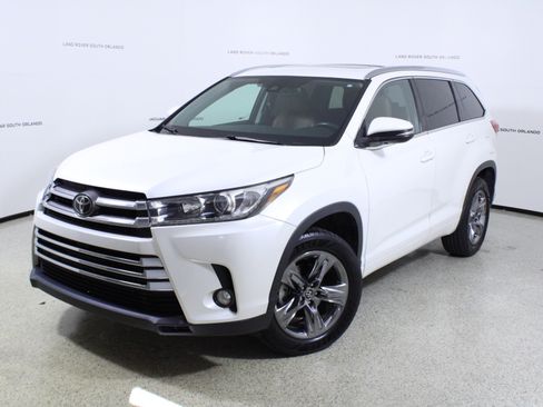 Used 2017 Toyota Highlander Limited image 1