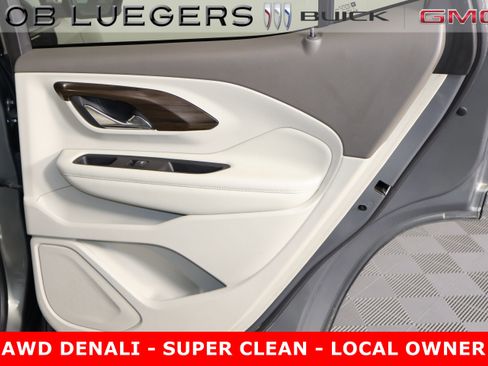 Used 2018 GMC Terrain Denali w/ Comfort Package image 16