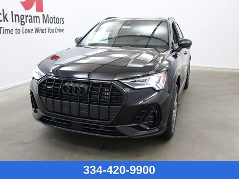 New 2025 Audi Q3 2.0T Premium image 1