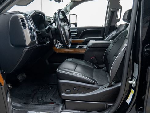 Used 2019 Chevrolet Silverado 3500 High Country w/ Duramax Plus Package AWD/4WD image 29