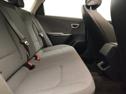 Used 2025 Kia K4 FWD image 19