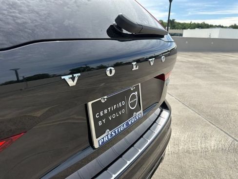 Certified 2024 Volvo XC60 B5 Core w/ Protection Package Premier AWD/4WD image 37