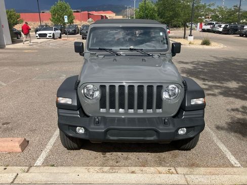 Used 2022 Jeep Wrangler Unlimited Sport AWD/4WD image 2