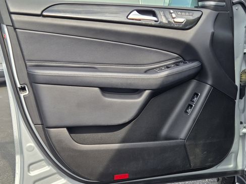 Used 2019 Mercedes-Benz GLS 450 4MATIC w/ Premium 1 Package image 21