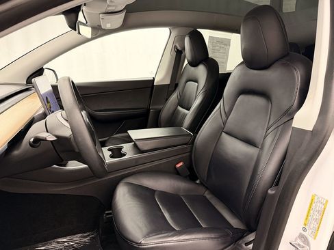 Used 2020 Tesla Model Y Long Range image 7