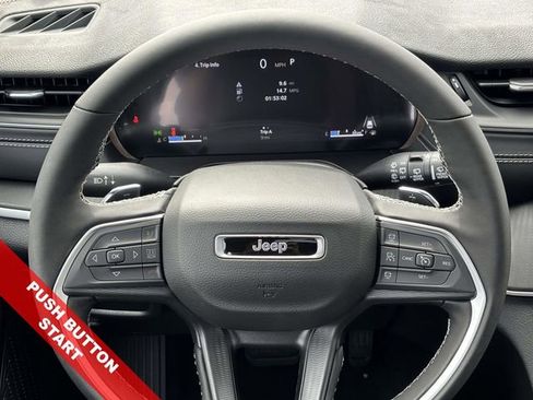 New 2025 Jeep Grand Cherokee L Altitude image 9