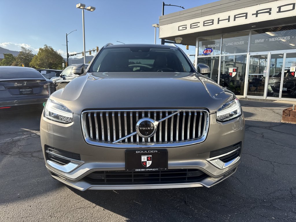 Used 2020 Volvo XC90 T6 Inscription w/ Protection Package Premier AWD/4WD image 2