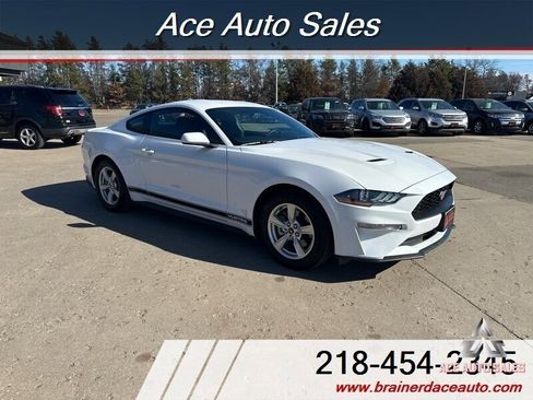 Used 2020 Ford Mustang Coupe image 2