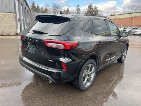 Used 2023 Ford Escape ST-Line image 5