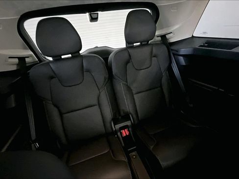 Used 2025 Volvo XC90 T8 Ultra w/ Lounge Package AWD/4WD image 36