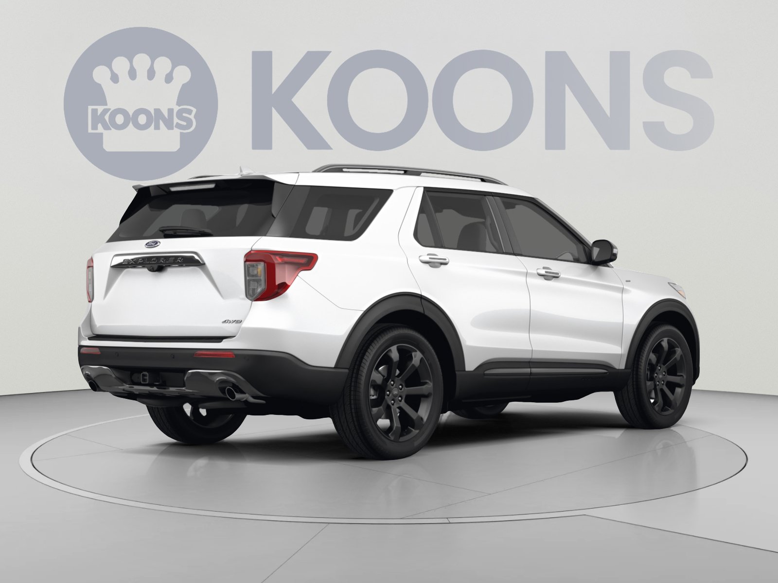 Used 2023 Ford Explorer XLT w/ Equipment Group 202A AWD/4WD image 4