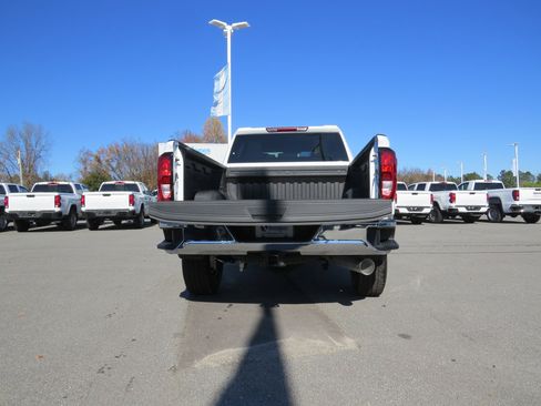 New 2025 GMC Sierra 2500 Pro w/ Convenience Package image 5