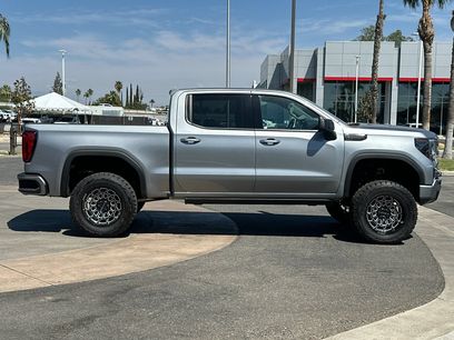 New 2025 GMC Sierra 1500 Elevation w/ Preferred Package