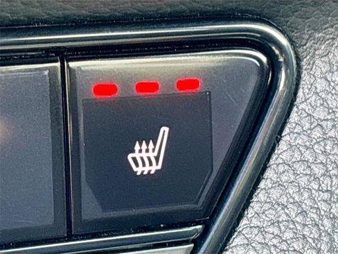 Certified 2025 Honda HR-V Sport image 22