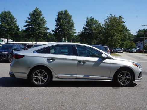 Used 2018 Hyundai Sonata Sport FWD image 4