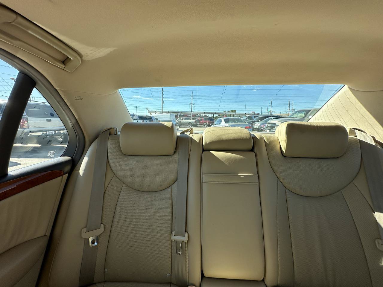Used 2006 Lexus LS 430 w/ Modern Luxury Pkg RWD image 31