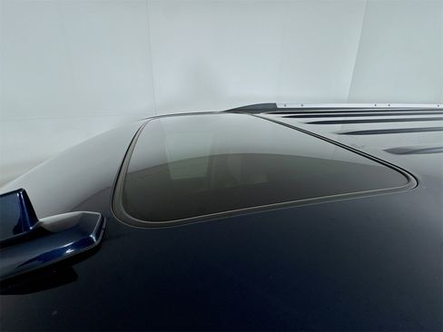 Used 2017 GMC Yukon XL Denali w/ Open Road Package image 18