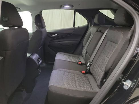Used 2023 Chevrolet Equinox LT image 9