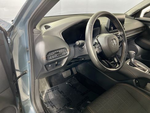 Used 2023 Honda HR-V Sport image 9