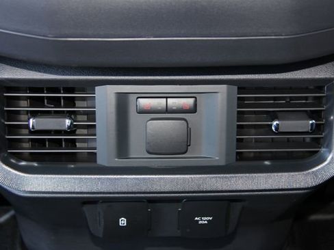 Used 2025 Ford F150 Platinum AWD/4WD image 44