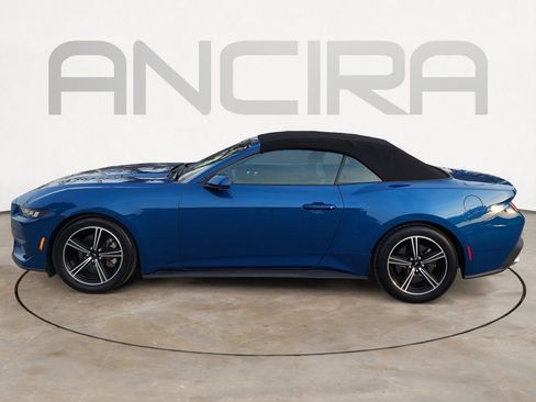 Used 2024 Ford Mustang Convertible RWD image 7