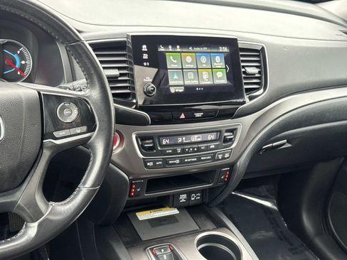 Certified 2022 Honda Pilot Special Edition image 3