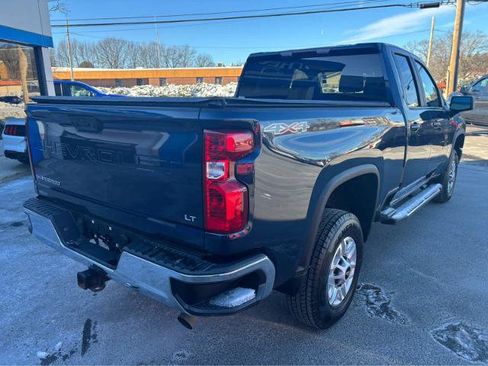 Used 2022 Chevrolet Silverado 2500 LT w/ Convenience Package image 10