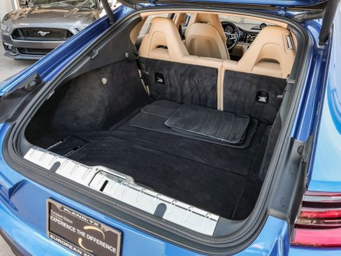 Used 2018 Porsche Panamera 4 w/ Sport Chrono Package image 65