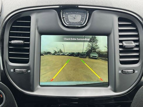 Used 2023 Chrysler 300 S image 31