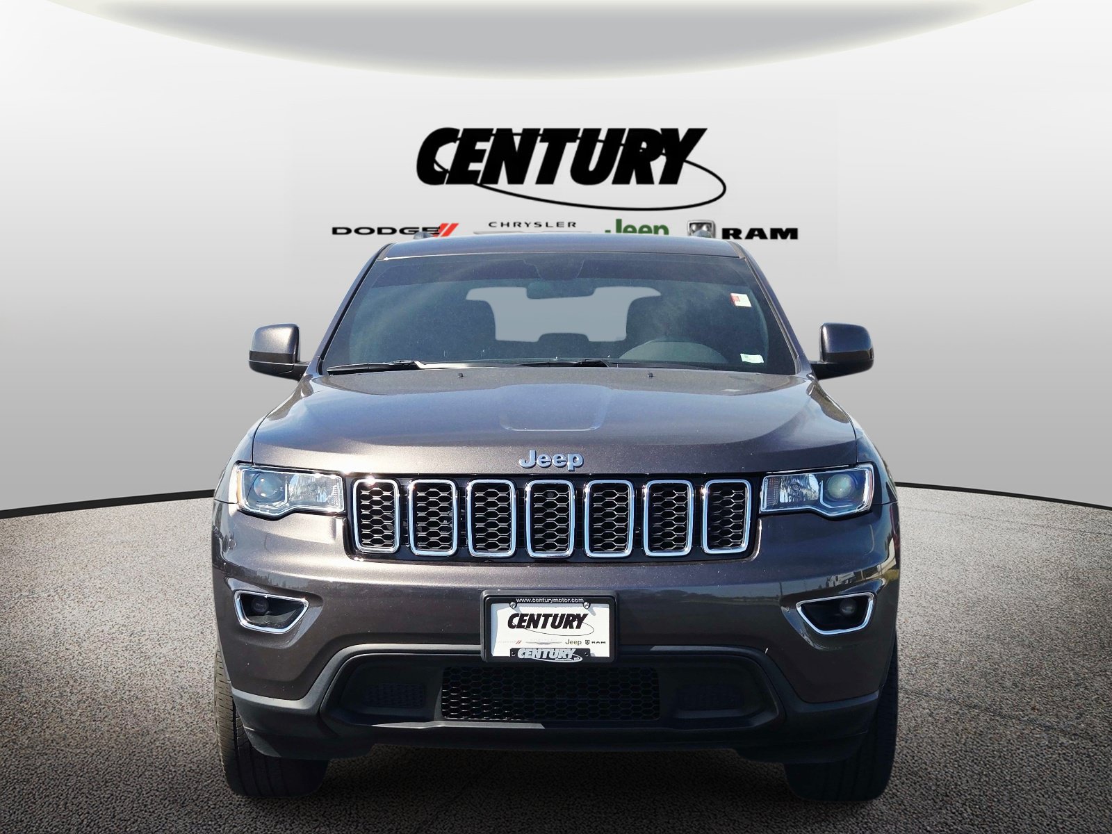 Used 2021 Jeep Grand Cherokee Laredo AWD/4WD image 9