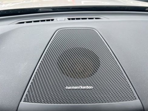 Certified 2023 Volvo XC60 B5 Plus w/ Climate Package image 39